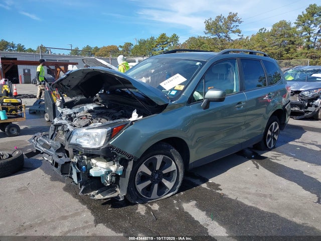 2018 SUBARU FORESTER JF2SJAEC6JH542089 Photo 1