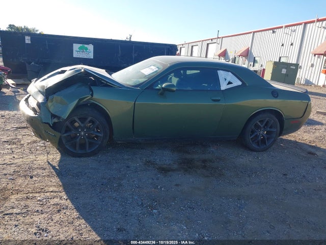 2022 Dodge Challenger Sxt მანქანა იყიდება აუქციონზე, vin: 2C3CDZAG5NH165440, აუქციონის ნომერი: 43449236