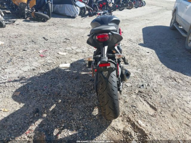 2016 TRIUMPH MOTORCYCLE STREET TRIPLE SMTL03NE3GT754202 Photo 5