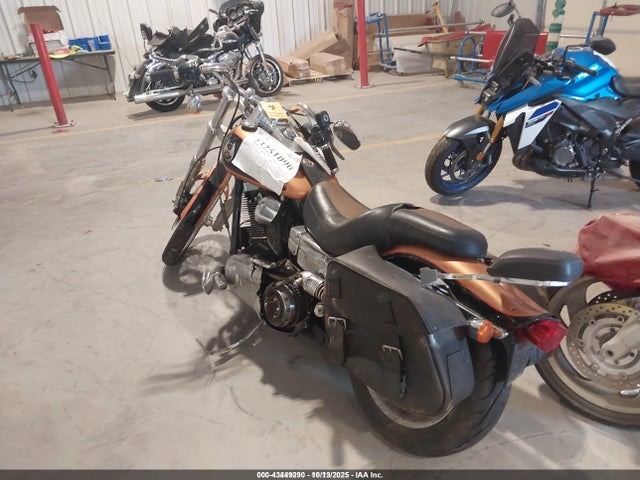 2008 HARLEY-DAVIDSON FXDWG 1HD1GP4438K305125 Photo 2
