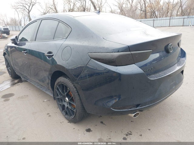 Mazda Mazda3 Preferred Package 2020 3MZBPBDM3LM132570 Image 3