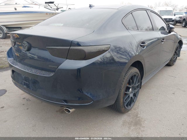 Mazda Mazda3 Preferred Package 2020 3MZBPBDM3LM132570 Image 4