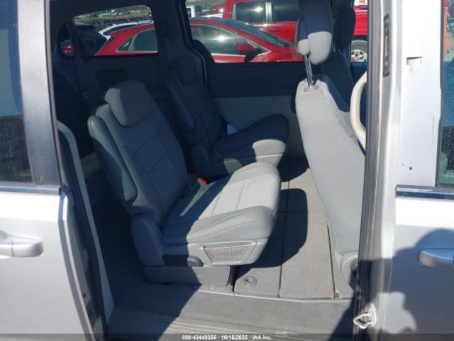 2010 CHRYSLER TOWN & COUNTRY 2A4RR4DE8AR179738 Photo 7