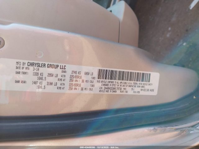 2010 CHRYSLER TOWN & COUNTRY 2A4RR4DE8AR179738 Photo 8