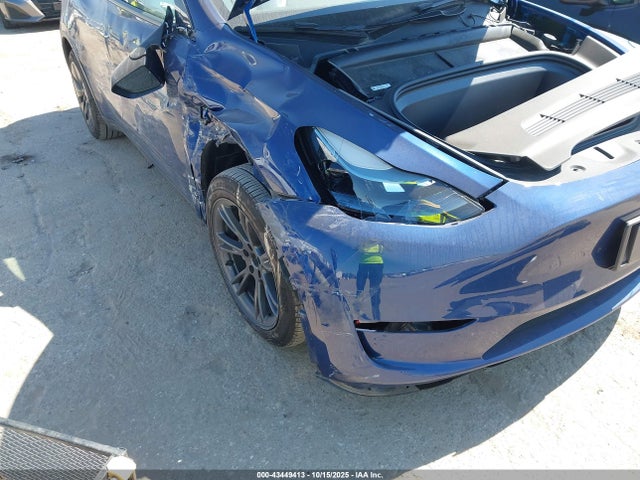 2025 TESLA MODEL Y 7SAYGDED0SA355997 Photo 5