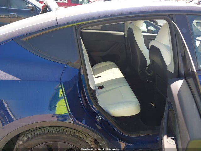2025 TESLA MODEL Y 7SAYGDED0SA355997 Photo 7