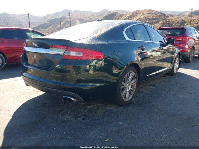 2010 JAGUAR XF SAJWA0FA9AHR67136 Photo 3