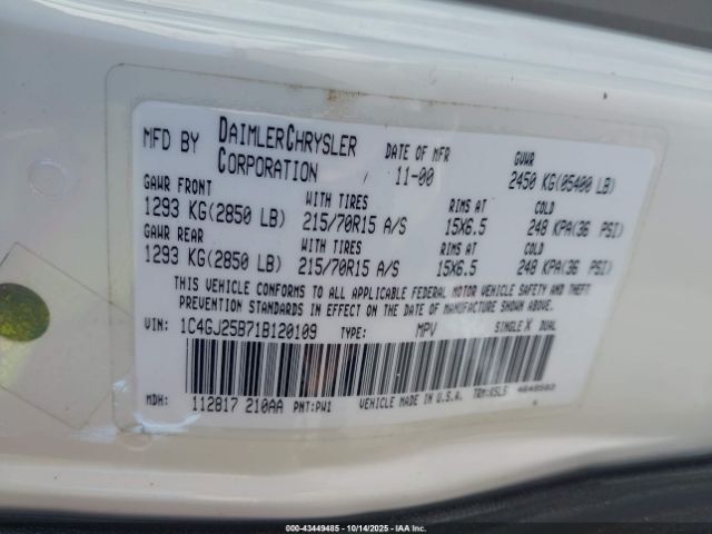2001 CHRYSLER VOYAGER 1C4GJ25B71B120109 Photo 8