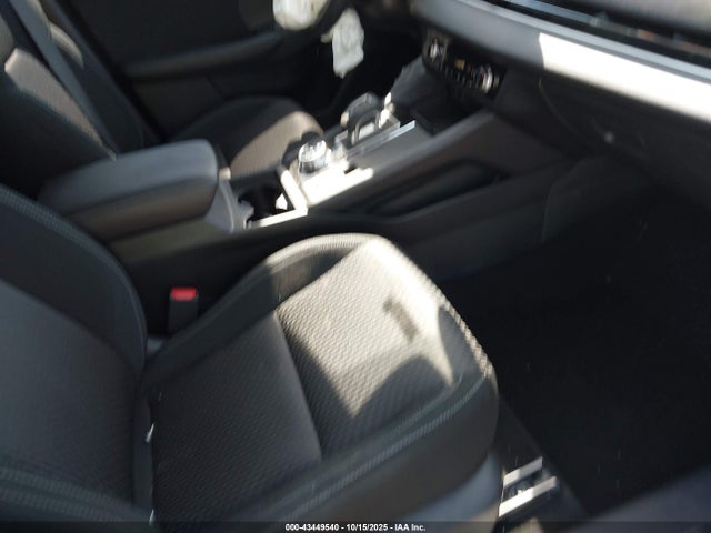 2024 MITSUBISHI OUTLANDER JA4J3UA8XRZ076657 Photo 4