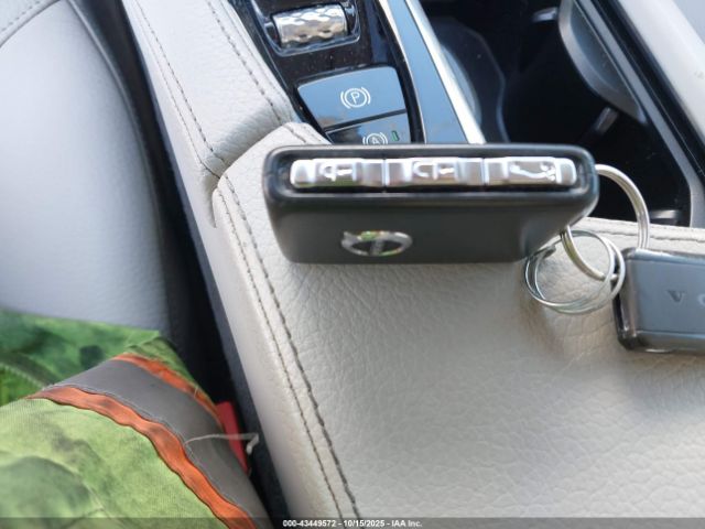 2018 VOLVO S90 LVY982MK5JP028966 Photo 10