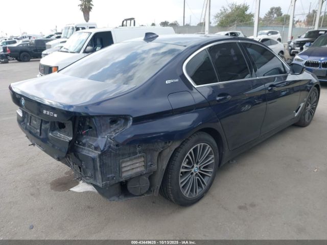 2019 BMW 530E WBAJA9C53KB399570 Photo 3