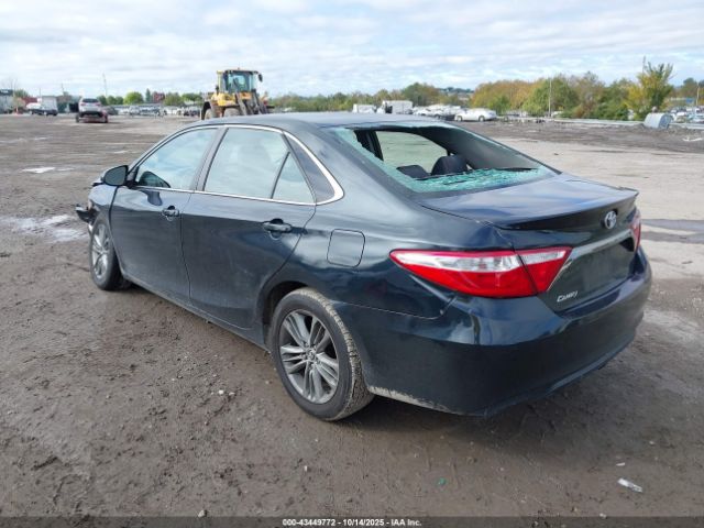 2015 TOYOTA CAMRY 4T1BF1FK5FU077594 Photo 2