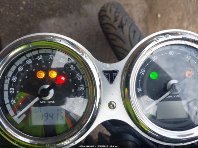 2022 TRIUMPH MOTORCYCLE BONNEVILLE SMTD40HL5NTAY7473 Photo 6