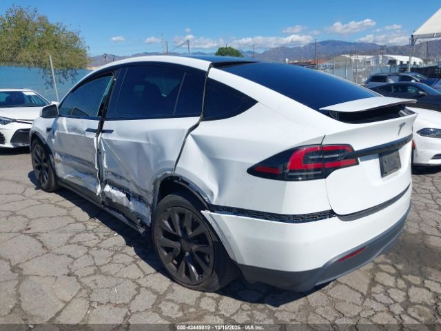 2023 TESLA MODEL X 7SAXCBE55PF369134 Photo 2
