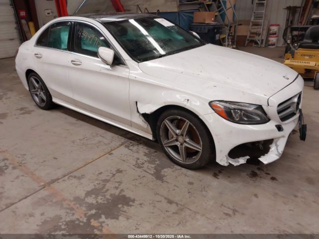 2016 MERCEDES-BENZ C 300 55SWF4KB8GU123831 Photo 0