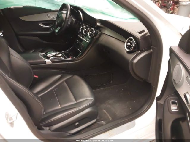 2016 MERCEDES-BENZ C 300 55SWF4KB8GU123831 Photo 4