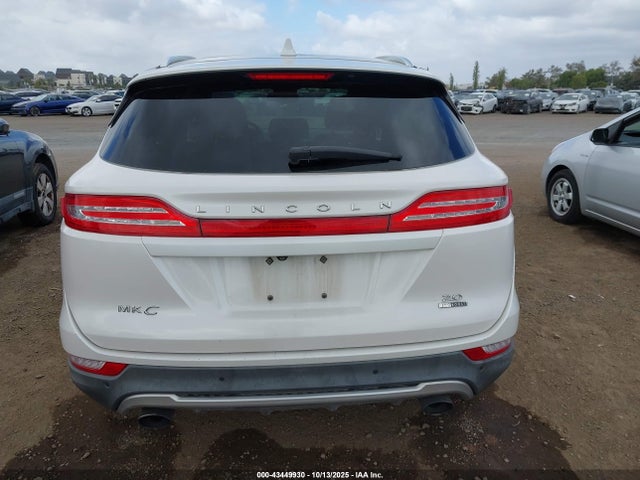Lincoln MKC 2016 5LMCJ3C93GUJ20179 Image 16