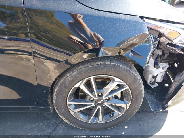 3KPF24AD9RE811264 KIA Forte Lxs