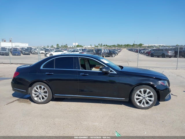 2018 Mercedes-benz E 300 მანქანა იყიდება აუქციონზე, vin: WDDZF4JB9JA307116, აუქციონის ნომერი: 43449957