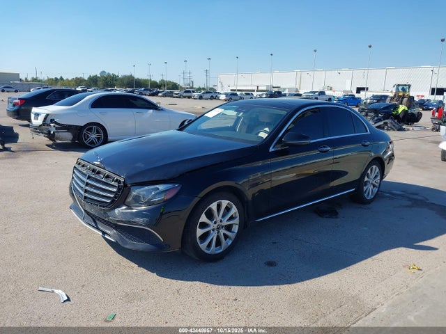 2018 Mercedes-benz E 300 მანქანა იყიდება აუქციონზე, vin: WDDZF4JB9JA307116, აუქციონის ნომერი: 43449957