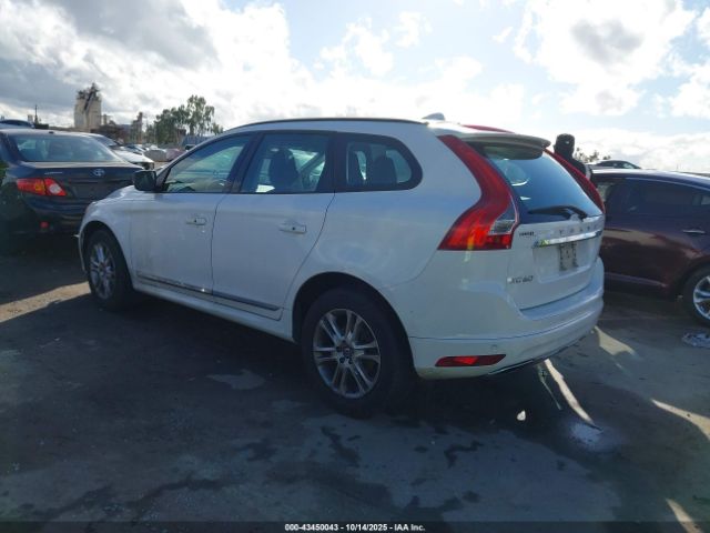 2016 VOLVO XC60 YV440MDJ5G2861360 Photo 2