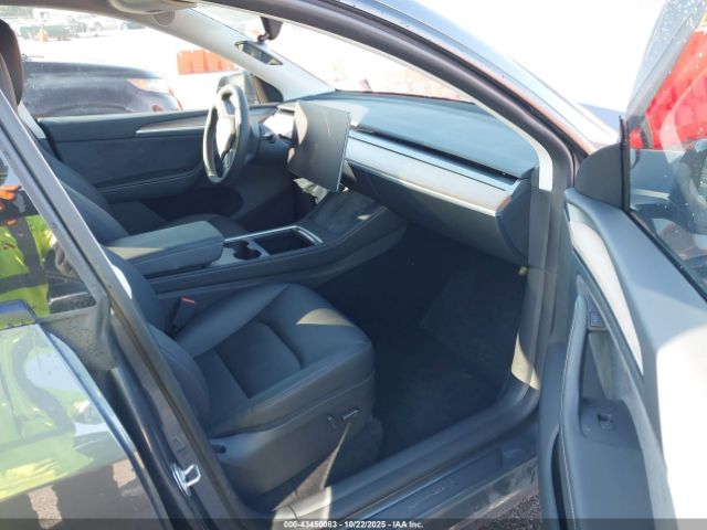 2023 TESLA MODEL Y 7SAYGDEE4PA206945 Photo 4