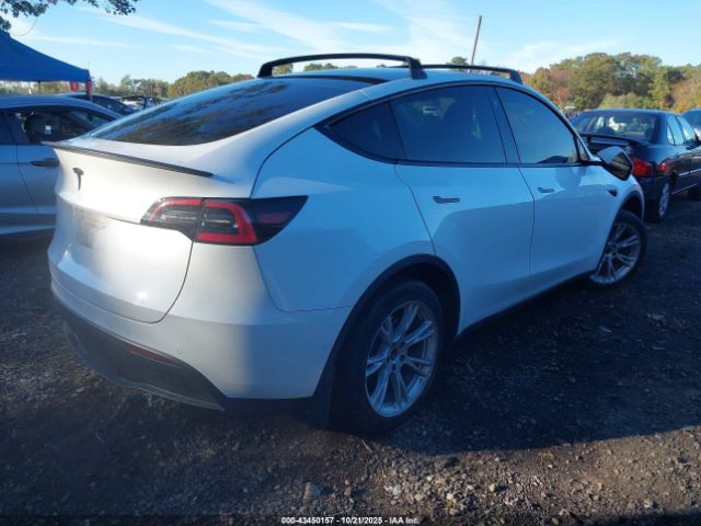 2021 TESLA MODEL Y 5YJYGAED9MF176519 Photo 3