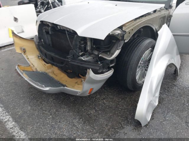 2010 CHRYSLER 300 2C3CA5CV9AH325648 Photo 5