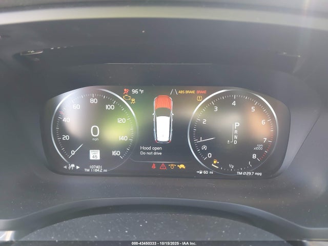 43450333 :رقم المزاد ، YV1102EK0L2352850 vin ، 2020 Volvo V60 T5 Momentum مزاد بيع