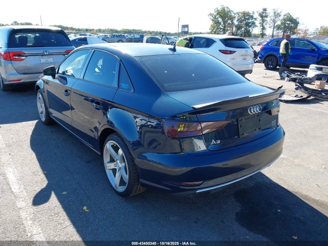 2018 AUDI A3 WAUB8GFF9J1045193 Photo 2