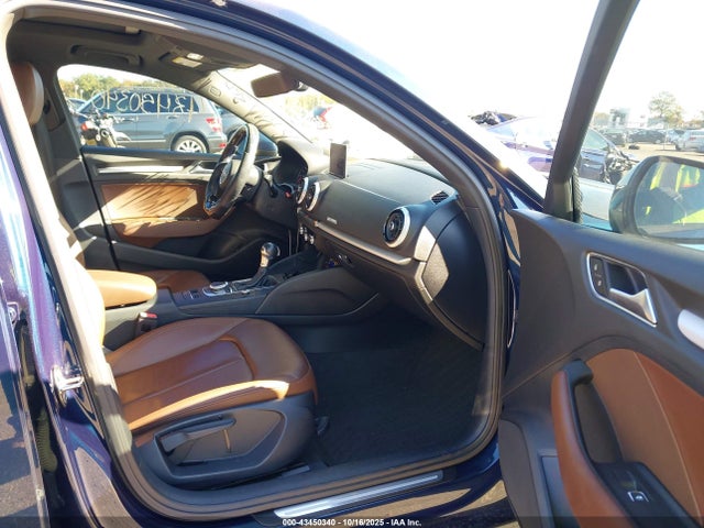 2018 AUDI A3 WAUB8GFF9J1045193 Photo 4
