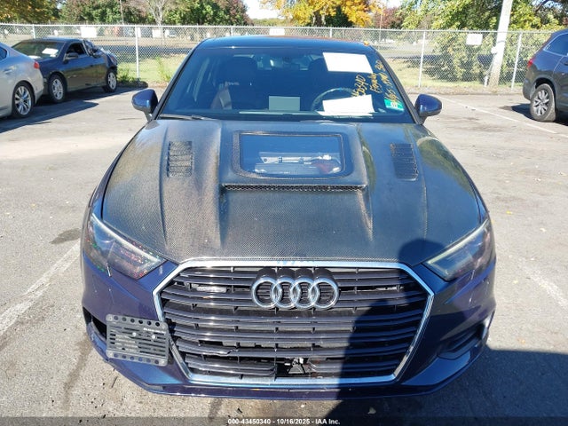 2018 AUDI A3 WAUB8GFF9J1045193 Photo 5
