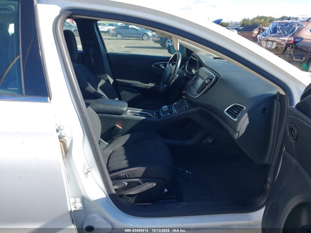Chrysler 2015 2015 1C3CCCAG1FN525442 Image 5