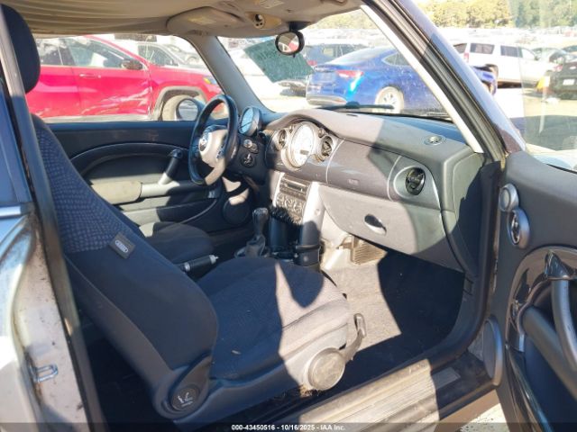 2004 MINI COOPER WMWRC334X4TJ61813 Photo 4