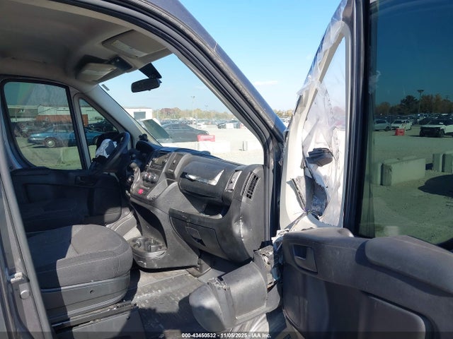 Продажа на аукционе авто 2015 Ram Promaster 2500 High Roof, vin: 3C6TRVDGXFE501833, номер лота: 43450532