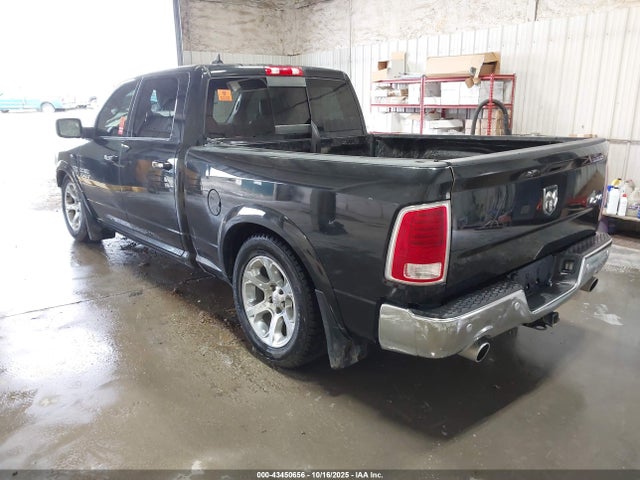 43450656 :رقم المزاد ، 1C6RR7VT9HS634293 vin ، 2017 Ram 1500 Laramie  4x4 6'4 Box مزاد بيع