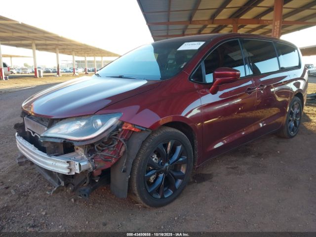 2019 CHRYSLER PACIFICA 2C4RC1FG6KR732876 Photo 1