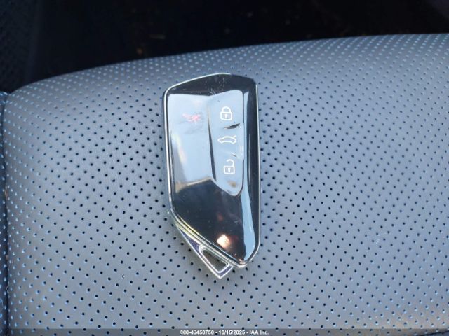 2022 VOLKSWAGEN GOLF R WVWFB7CD5NW120568 Photo 10