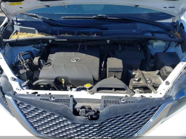 2015 TOYOTA SIENNA 5TDXK3DC9FS672966 Photo 9