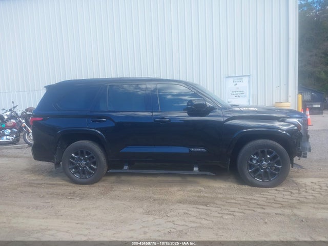 Toyota Sequoia Platinum 2024 7SVAAABA9RX043632 Image 13