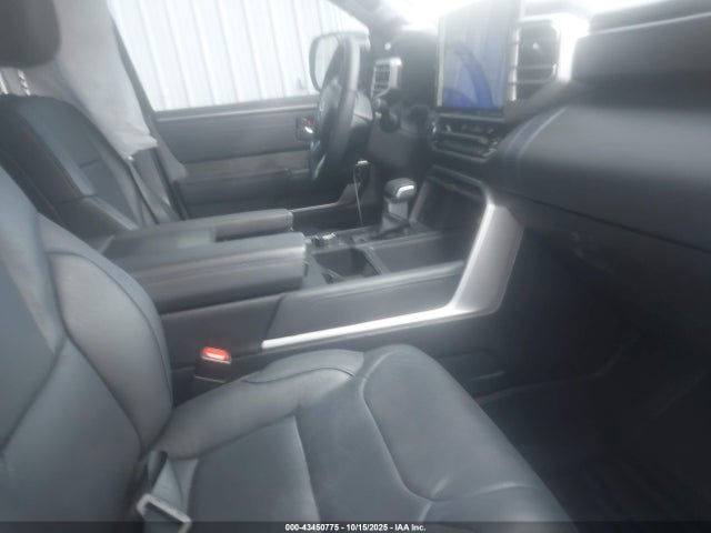 Toyota Sequoia Platinum 2024 7SVAAABA9RX043632 Image 5