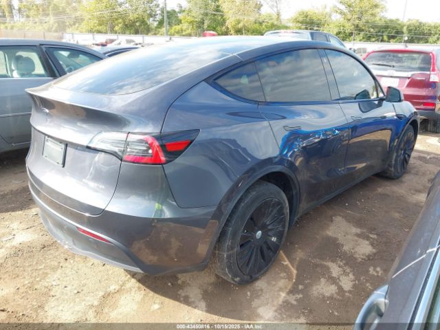 2023 TESLA MODEL Y 7SAYGDEE8PF598072 Photo 3