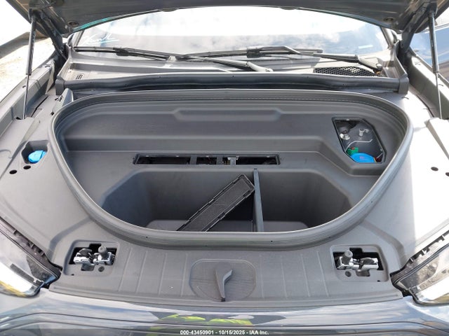 2025 AUDI Q6 E-TRON WA124BGFXSA026390 Photo 9