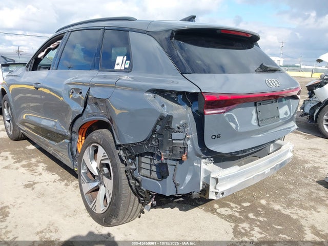 2025 AUDI Q6 E-TRON WA124BGFXSA026390 Photo 5