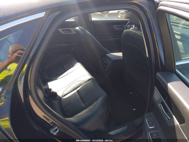 2017 JAGUAR XF SAJBE4BV5HCY34853 Photo 7