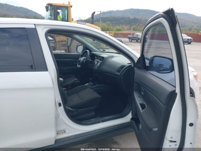 2016 MITSUBISHI OUTLANDER SPORT JA4AR3AU1GZ053366 Photo 4