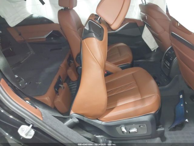 2024 BMW X7 5UX33EM05R9T18568 Photo 7