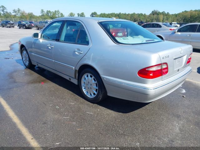 2000 MERCEDES-BENZ E 320 WDBJF82J1YX035087 Photo 2
