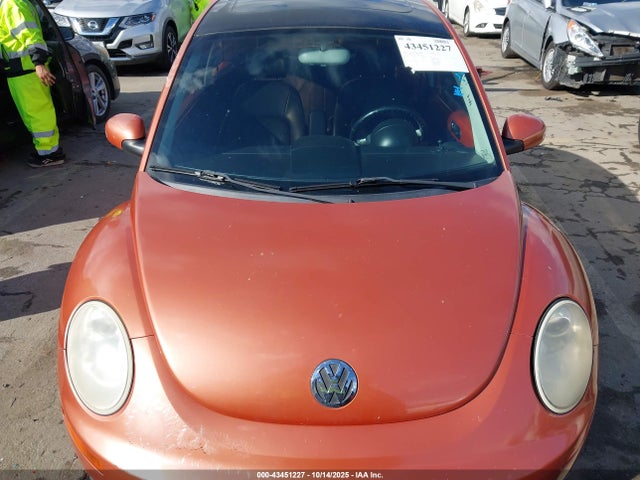 Продаж на аукціоні авто 2010 Volkswagen New Beetle 2.5l Red Rock Edition, vin: 3VWRG3AG9AM023434, номер лоту: 43451227