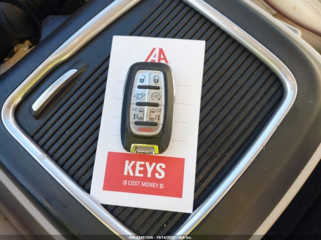 2020 CHRYSLER PACIFICA 2C4RC1GG1LR144271 Photo 10